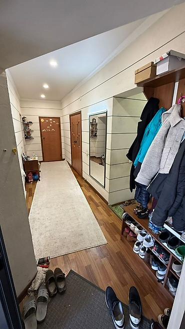 Продажа коттеджей и домов: 6 комнат и более, 4 м², 4 соток, Бишкек, Таатан ТЦ Собственник — 20