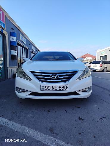 Hyundai Sonata: 2.4 l | 2014 il Sedan