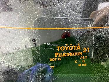camry 2020: Заднее стекло Toyota Camry XV70, оригинал Toyota/Pilkington - — 3