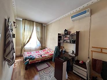 Продажа коттеджей и домов: Продается 2х этажный особняк из 10комнат 330м2, по ул. Шаумяна, на — 22