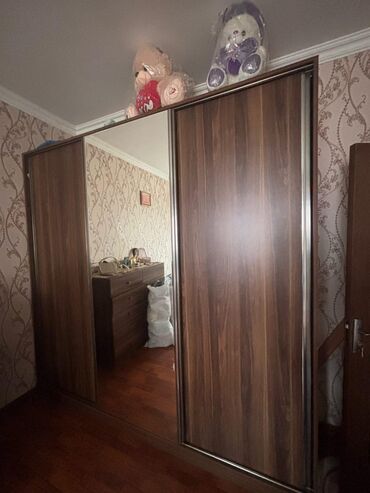 işlənmiş şifonerlər: Yeni, Açılan, 3 qapılı Düz dolab, Qarderob, paltar dolabı, Azərbaycan