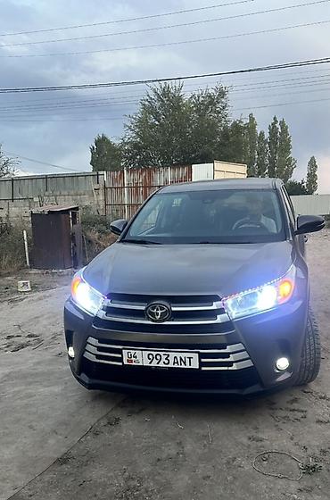 Toyota Highlander: 2018 г., 2.7 л, Автомат, Бензин, Кроссовер