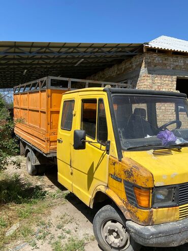 Легкий грузовой транспорт: Легкий грузовик, Mercedes-Benz, Дубль, 3 т, Б/у at lalafo.kg Легкий грузовой транспорт: Легкий грузовик, Mercedes-Benz, Дубль, 3 т, Б/у