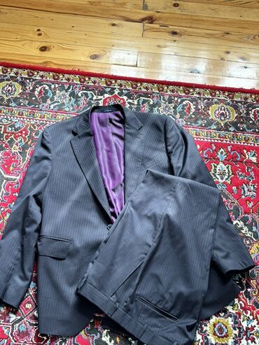 Kostyumlar: Klassik kişi kostyumu – EMILAND - Model: İki parçalı kostyum (jilet — 9