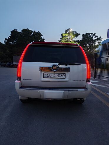 Cadillac: Cadillac Escalade: 6.2 l | 2012 il 166000 km Ofrouder/SUV -da lalafo.az — 11 Cadillac: Cadillac Escalade: 6.2 l | 2012 il 166000 km Ofrouder/SUV — 11