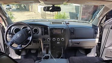 sequoia 2010: Toyota Sequoia: 2009 г., 5.7 л, Автомат, Газ, Внедорожник — 10