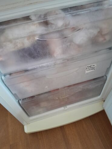 витринный холодильник для мяса: Б/у Холодильник Atlant, De frost, Двухкамерный, цвет - Белый
