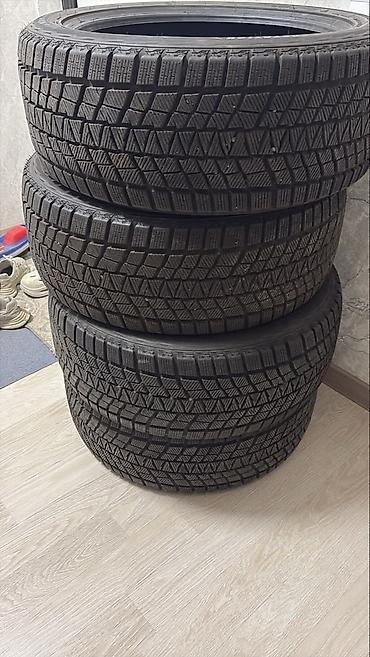 18 r: Шины 245 / 45 / R 18, Зима, Б/у, Комплект, Легковые, Китай, Durun — 1