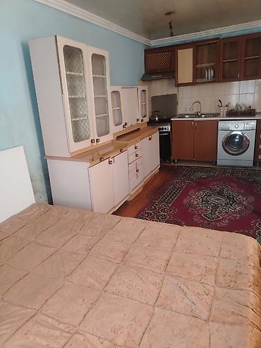барные столы и стулья: Kirayə ev, 1 otaqlı mətbəx dəsti və yataq dəsti 1 evdə yerlewir,1-2 — 1