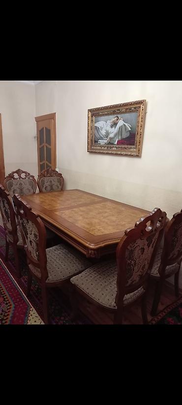 Mebel: Qonaq otağı üçün, İşlənmiş, Dördbucaq masa, 8 stul — 1