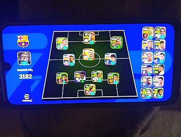 forvard: EFootball Mobile oyun hesabı – güclü komandaya sahib heyət - Oyun — 1
