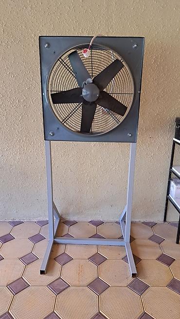 Sənaye tipli ayaqüstü ventilyator - Güclü hava axını üçün geniş lalafo.az -da Sənaye tipli ayaqüstü ventilyator - Güclü hava axını üçün geniş