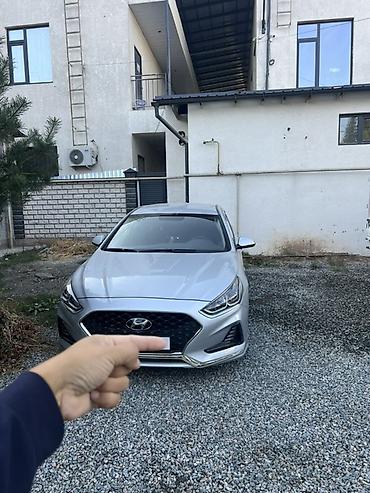 Hyundai Sonata: 2021 г., 2 л, Автомат, Газ, Седан