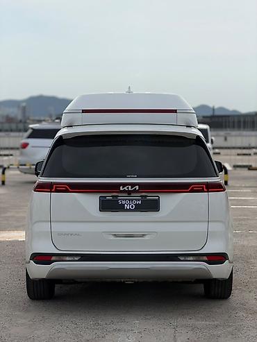 mg zs: Kia Carnival: 2022 г., Минивэн — 5