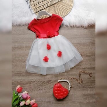 Haljine: ❤️VELIČINA 2❤️92
Haljinice, cena 3500 din — 6