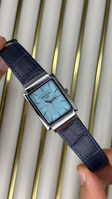saat baki: Patek Philippe kvadrat formalı qol saatı - Korpus: düzbucaqlı dizayn — 1
