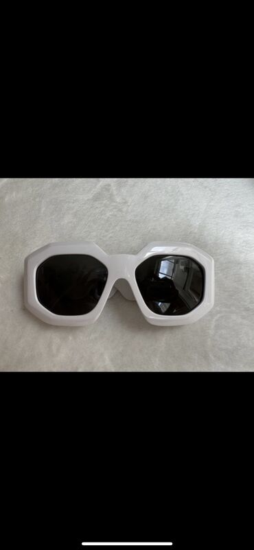 valentino naocare: Sunglasses, Versace, color - White