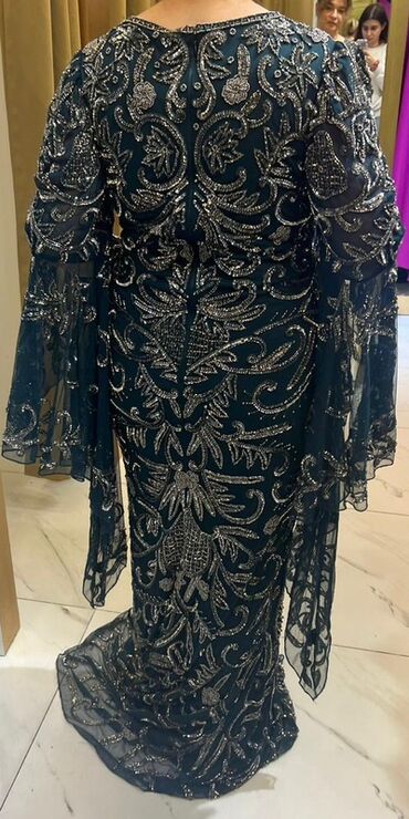 Ziyafət donları: Qaraya çalan yaşıl rəngli, uzun ziyafət/libas - Material: şəffaf — 22