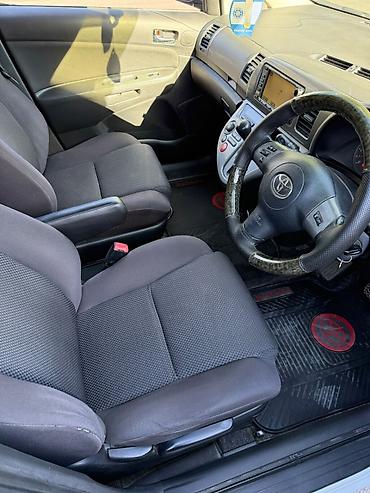 менаю авто: Toyota WISH: 2003 г., 1.8 л, Автомат, Бензин, Минивэн — 5