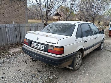 byd e9: Volkswagen Passat: 1988 г., Седан — 3