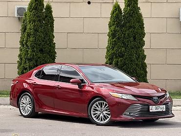 уна: Toyota Camry: 2018 г., 2.5 л, Вариатор, Гибрид, Седан — 1