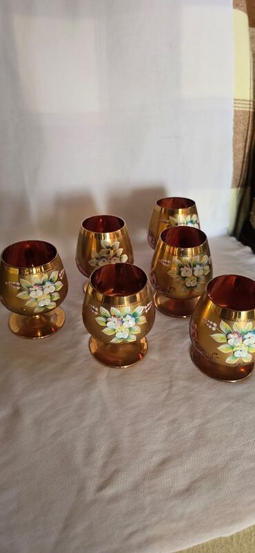 corey qabi: Qədəhlər, rəng - Qızılı, Şüşə, 6 ədədli dəst