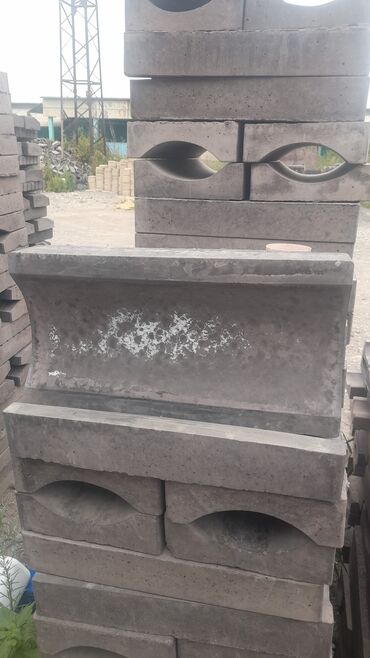 Садовые бордюры: Садовый бордюр, Литой, Бетонный, Овальный, Новый — 5