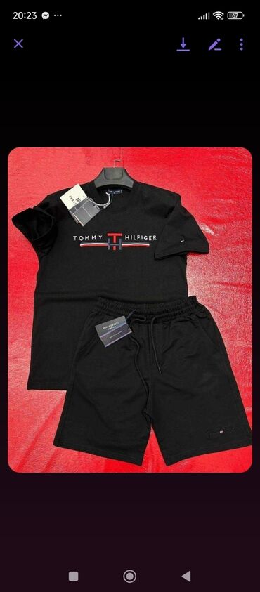 Trenerke: Muski sportski komplet.

Velicine s-xxl. Cena 2800 din — 11