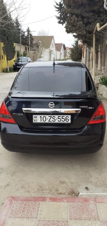 nissan tiida qiymeti azerbaycanda: Nissan Tiida: 1.8 l | 2007 il Sedan
