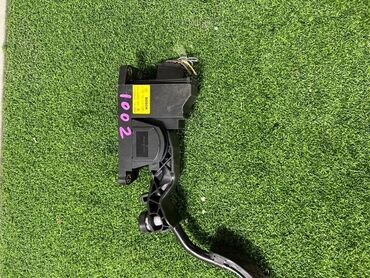 кулиса гольф 2: Педаль газа Volkswagen Golf MK4 2 2002 (б/у)