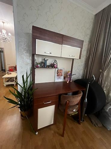ikinci el yazı masası: Kompüter masası, İşlənmiş, Açılmayan, MDF, Dördbucaq masa — 2