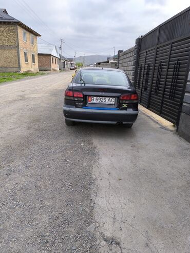 Mazda: Mazda 626: 1999 г., 2 л, Автомат, Бензин, Хэтчбэк