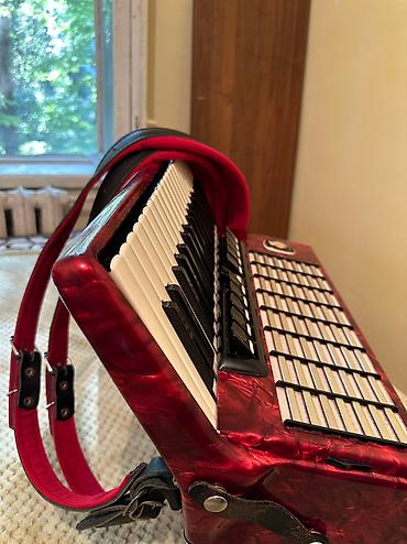 Аккордеоны: Продаю Германский Аккордеон Вельтмейстер stella Вельтмейстер serino — 2