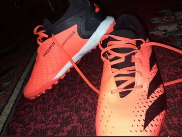 idman avadanligi: Butslar Adidas, Ölçü: 41, İşlənmiş