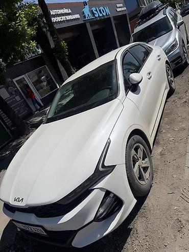 срв 5: Kia K5, белый жемчуг седан бизнес-класса Основные характеристики: - — 3