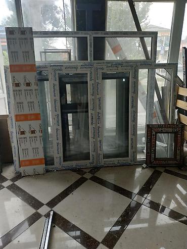 Готовое пластиковое окно, Тип окна: Витражные, Декоративные особенности: Фрамуга, Без установки, Без рассрочки