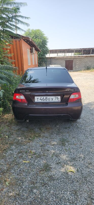 авто под выкуп без первоначального взноса бишкек: Седан Daewoo Nexia 1.6L коричневого цвета с механической коробкой