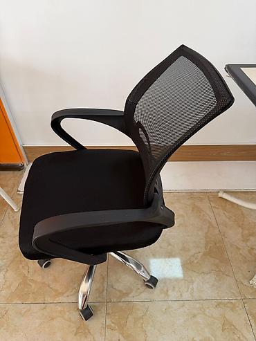 Офисные, игровые кресла: Ofis kreslosu – ortopedik, mesh, tənzimlənən Ofis kreslosu satılır — 3