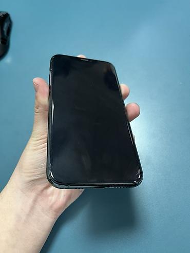 Apple iPhone: IPhone 11 Pro, Matte Midnight Green — 1