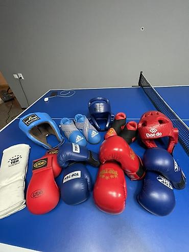 Шлемы: Продаю недорого Комплект экипировки для тхэквондо (ITF) Состав: - — 7