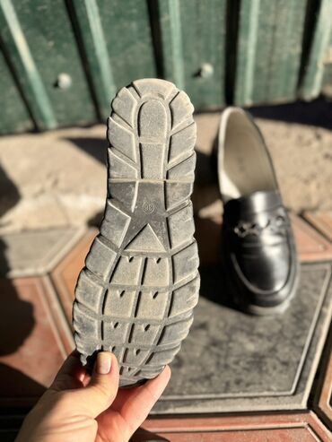 Women's Sneakers and athletic shoes: Кроссовки Prada Milano, ярко‑зеленые. Продам. Размер 37-38. Покупали в — 8