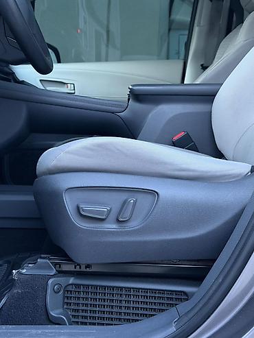 Toyota: Toyota Sienna: 2021 г., 2.5 л, Гибрид, Минивэн — 21