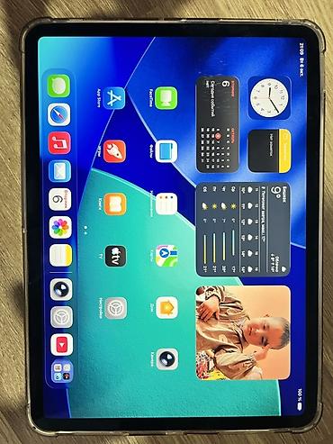 Планшеты: Планшет, Apple, 10" - 11", Б/у, Классический цвет - Серебристый — 7