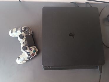 PS4 (Sony Playstation 4): PlayStation 4 slim 500 gb 1 pult oyunlar hamısı PlayStation Store'dan