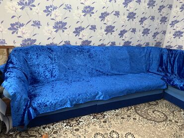 синий диван и 2 кресла: Угловой диван, цвет - Синий, Б/у