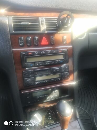 Mercedes-Benz: Mercedes-Benz E-Class: 1997 г., 3.2 л, Автомат, Бензин, Седан — 11