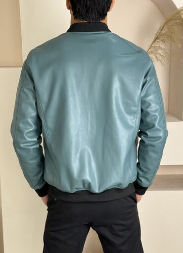 Куртки: Куртки - 𝐊𝐍𝐗 ——————— • Множество расцветок ✔️ • Все актуальные размеры — 4