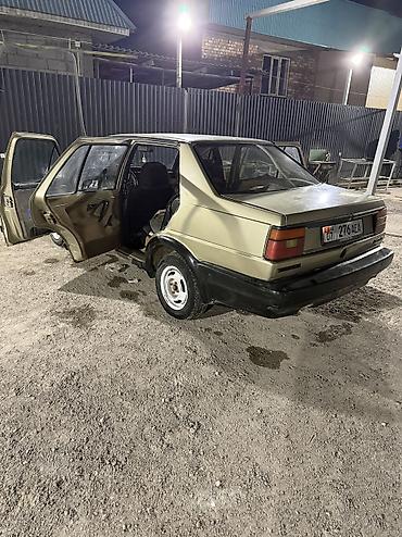Volkswagen: Volkswagen Jetta: 1987 г., 1.8 л, Механика, Бензин, Седан — 9