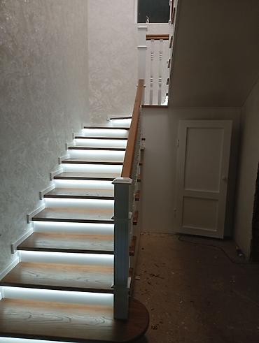 Деревянные лестницы: Деревянная лестница Для дома, Вид дерева: Орех, Форма лестницы: Много-маршевая, Стиль: Классический — 4