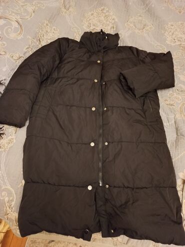toxunma uzun jaketler: Qara rəngli qalın puff (padded) qış gödəkçəsi - Uzun model, dizə